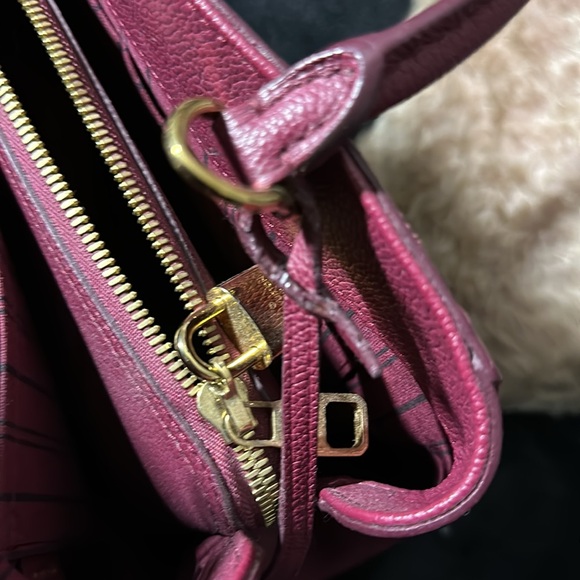 Louis Vuitton Montaigne MM - Picture 8 of 15